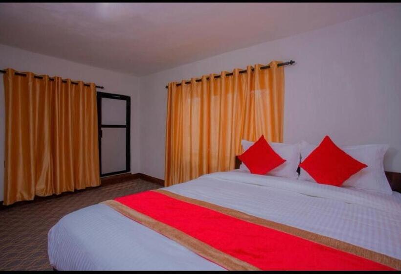 هتل White & Peace