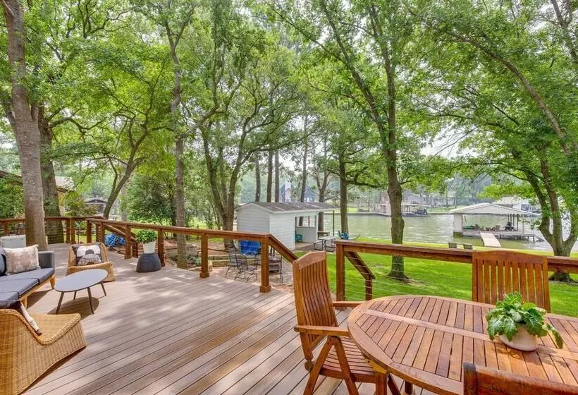 Private Dock: Lakefront Enchanted Oaks Retreat