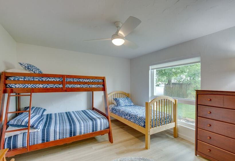 Private Dock: Lakefront Enchanted Oaks Retreat