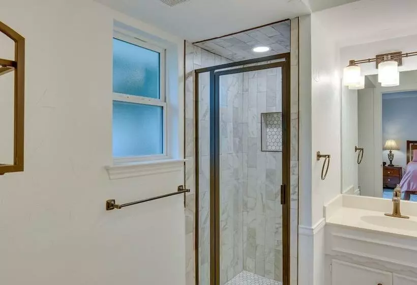 Private Dock: Lakefront Enchanted Oaks Retreat