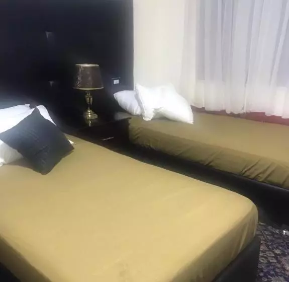 پانسیون Asser House
