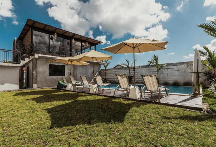 פנסיון Big Brother Berawa Beach