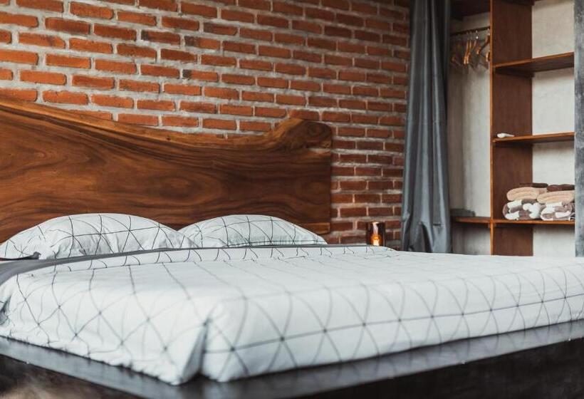 פנסיון Big Brother Berawa Beach