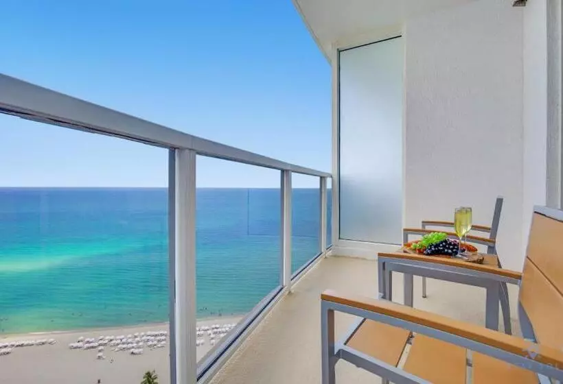 هاستل Luxurious Beach Resortbay View Insta Worthy Gym