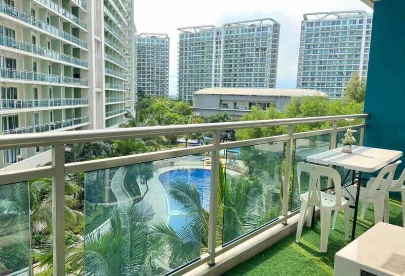 Azure Urban Resort Residences