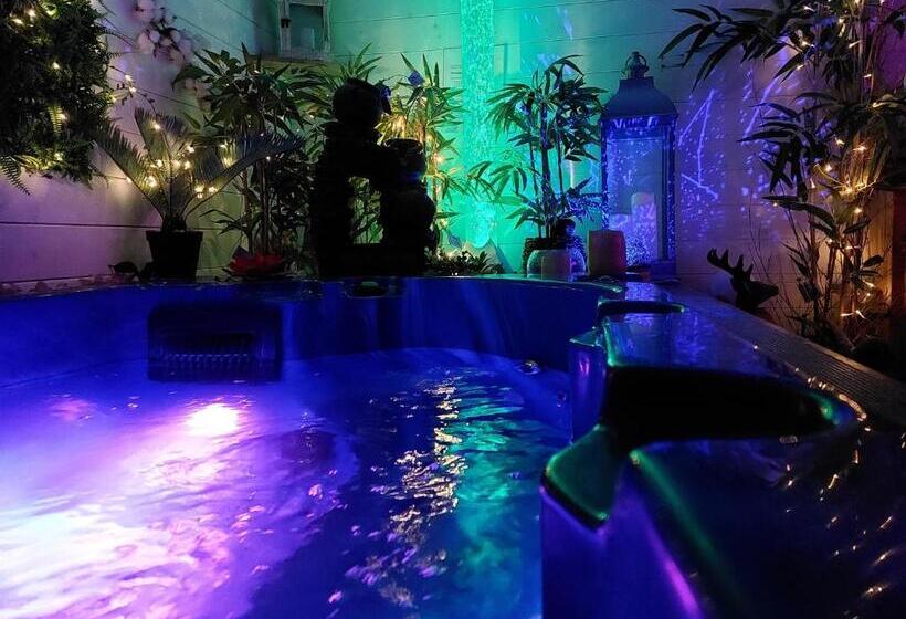 ベッドアンドブレックファースト La Chaumière De La Forêt Enchantée, Week End Insolite, Avec Jacuzzi Privatif Dans Espace Bien Etre