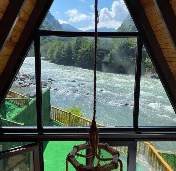 مبيت وإفطار Ri̇ver Si̇de Bungalov