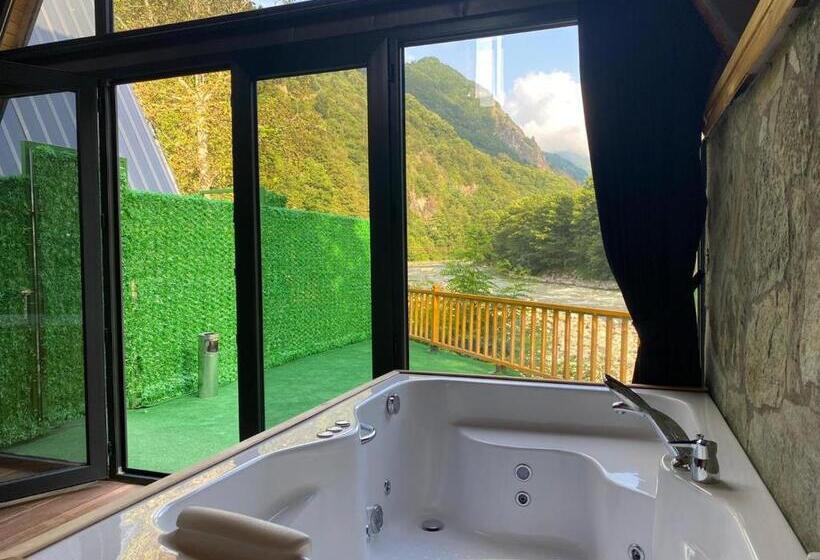 مبيت وإفطار Ri̇ver Si̇de Bungalov