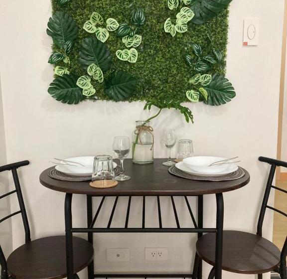 Bohemian Inspired Studio Unit2 At Trees Residences