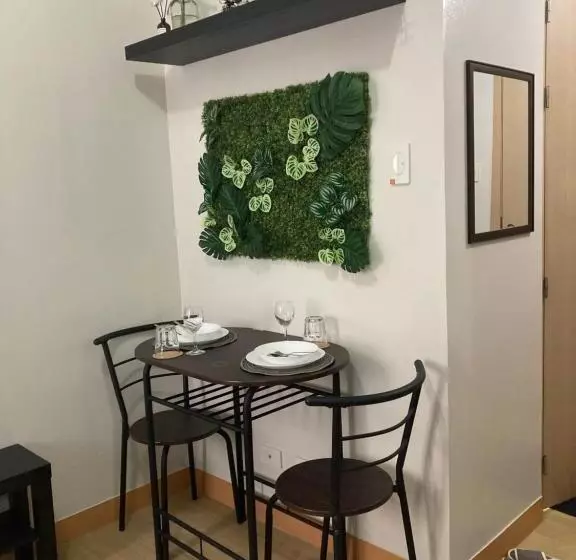 Bohemian Inspired Studio Unit2 At Trees Residences