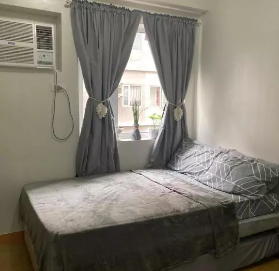 Bohemian Inspired Studio Unit2 At Trees Residences