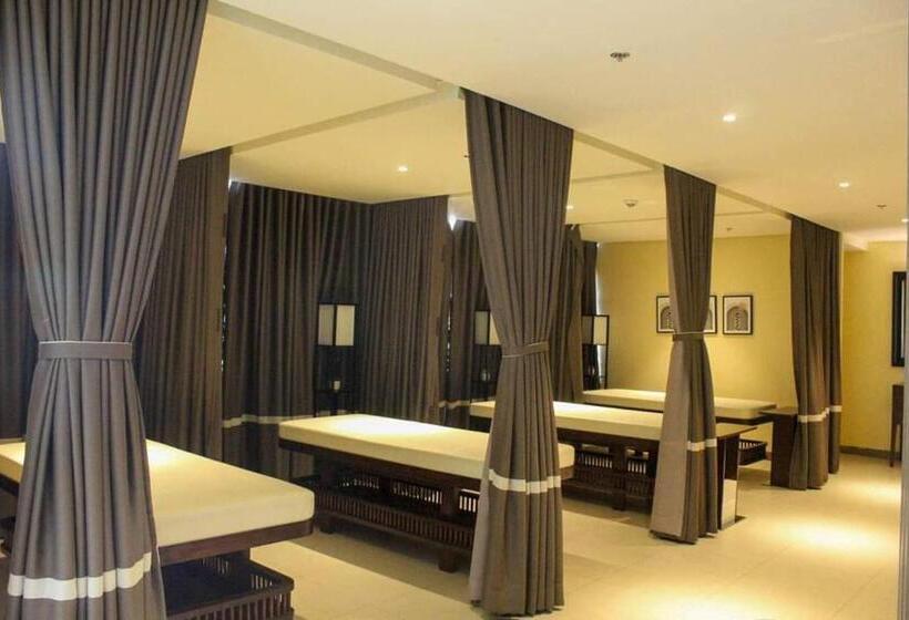 Eastwood Global Plaza Luxury Residences In 43rd Floor With City Sky View