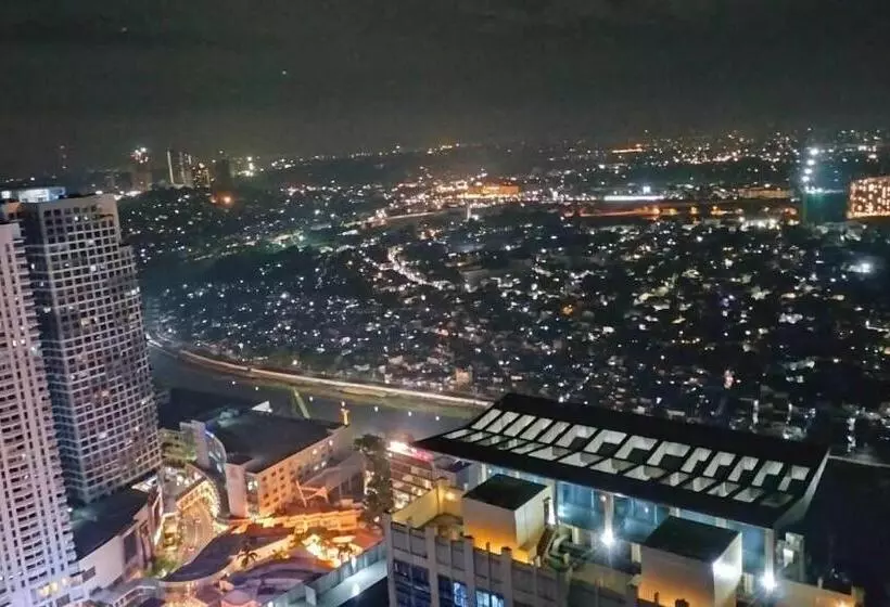 Eastwood Global Plaza Luxury Residences In 43rd Floor With City Sky View