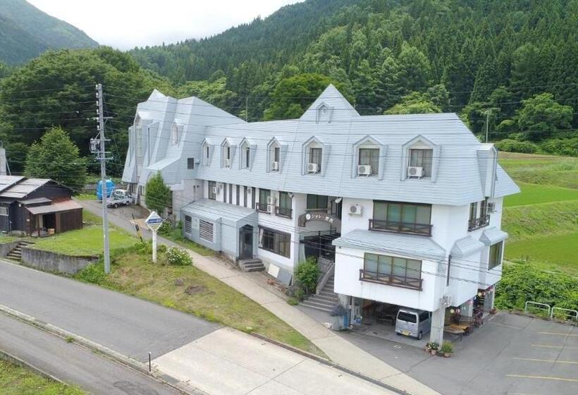 Hotel Chalet Nozawa