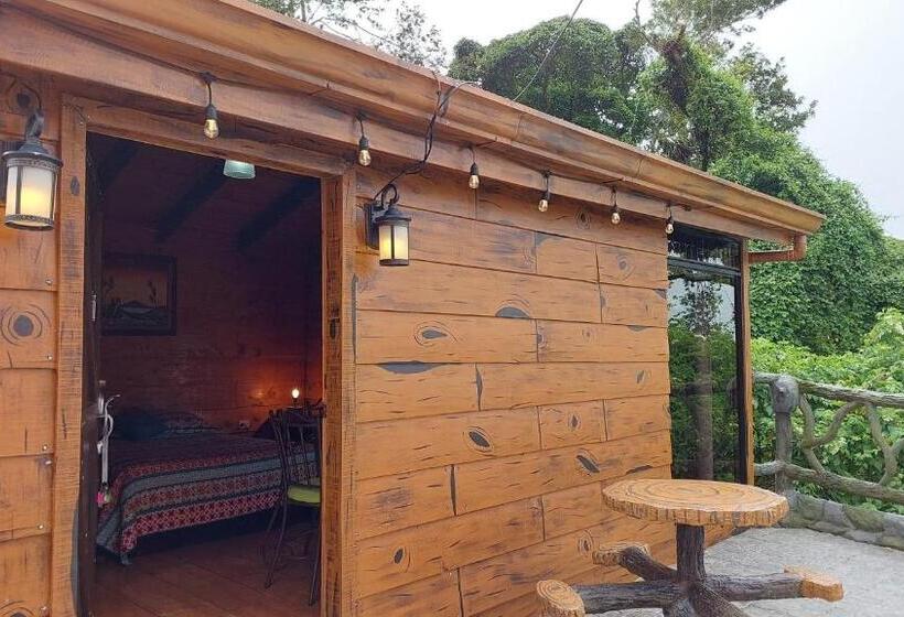 호텔 El Descanso Restaurante Y