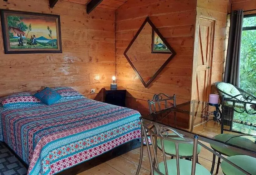 Hotelli El Descanso Restaurante Y