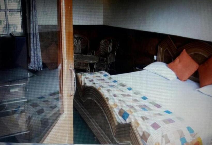 Hotel Grg Tribhuwan Ranikhet