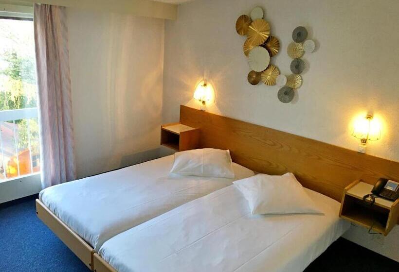 Hotel Hôtel De La Plage à Gland