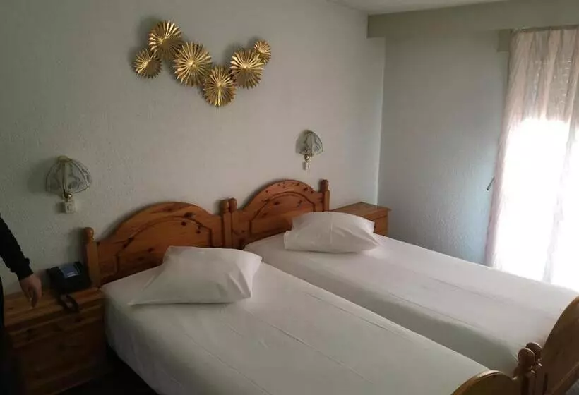 ホテル Hôtel De La Plage à Gland