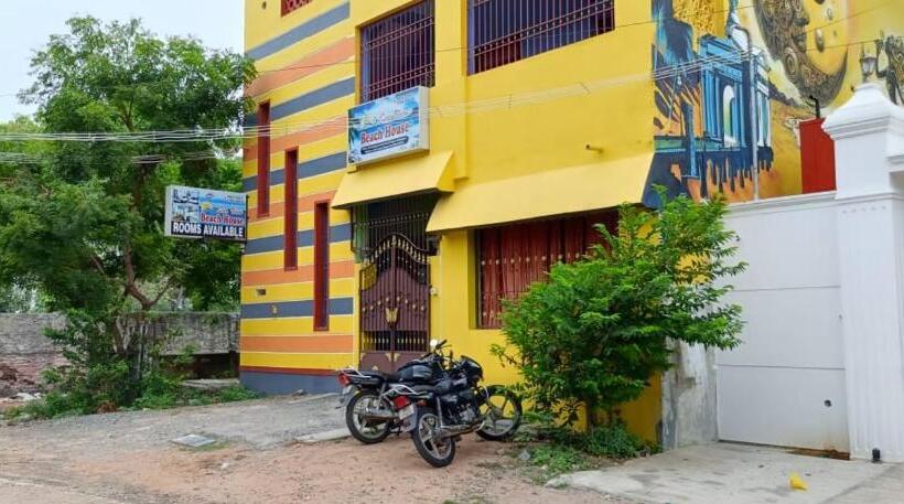 Отель Sea View Beach House