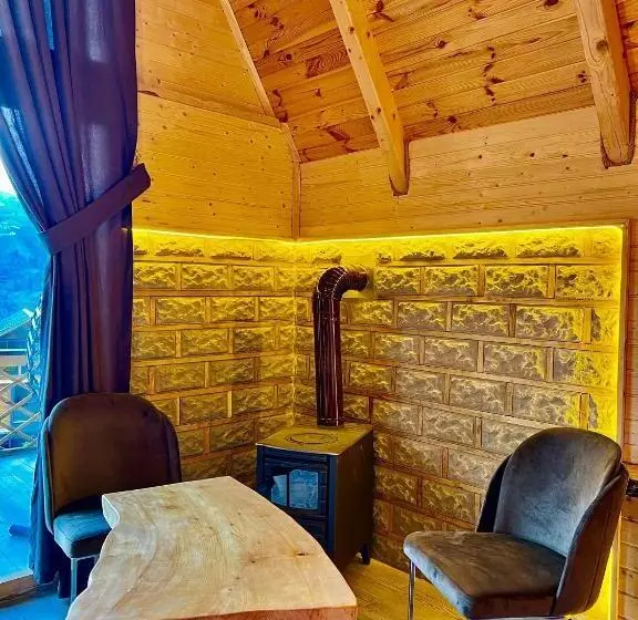 Hotelli Yuvam Bungalov