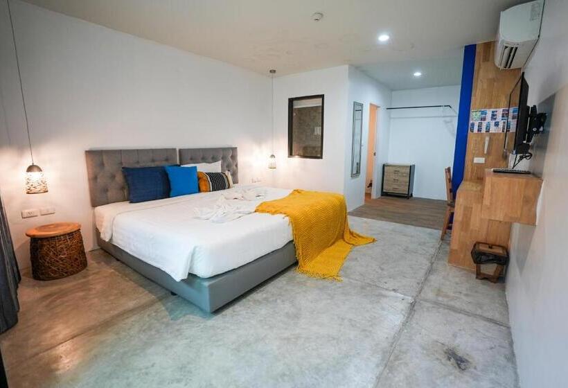 Kraam Silhouette Hotel And Cafe Phuket