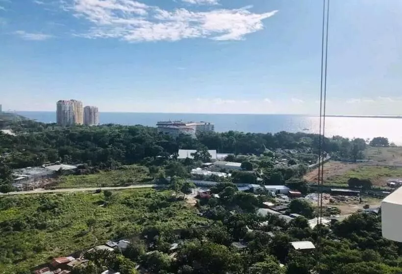 One Manchester Place By Hiverooms