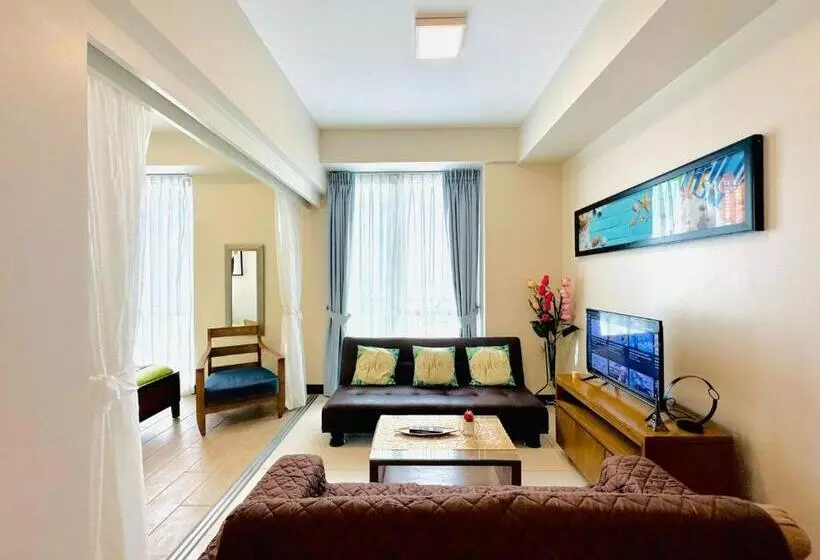 One Manchester Place By Hiverooms