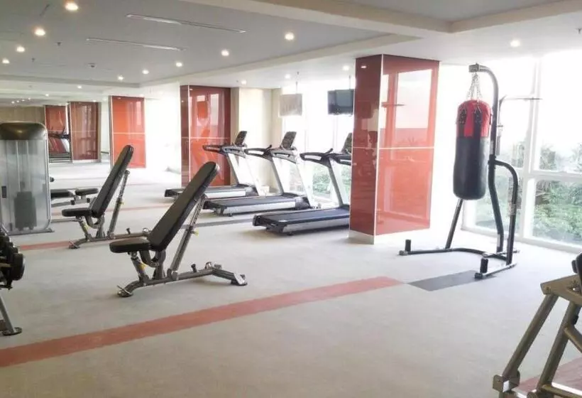 One Manchester Place By Hiverooms