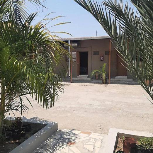 پانسیون Camila Guest House