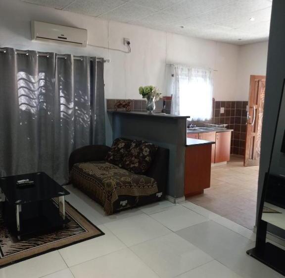 پانسیون Camila Guest House