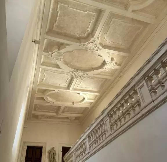 پانسیون Casa Colonna   Suite Della Torre