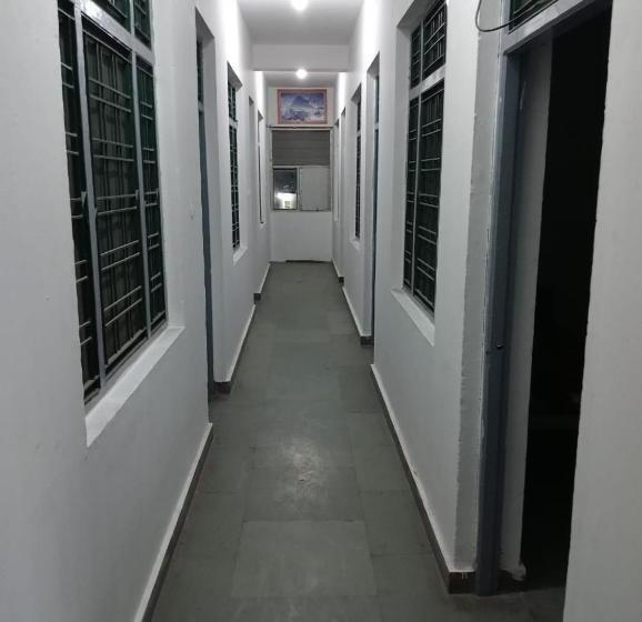 Pensão Prince Geust House