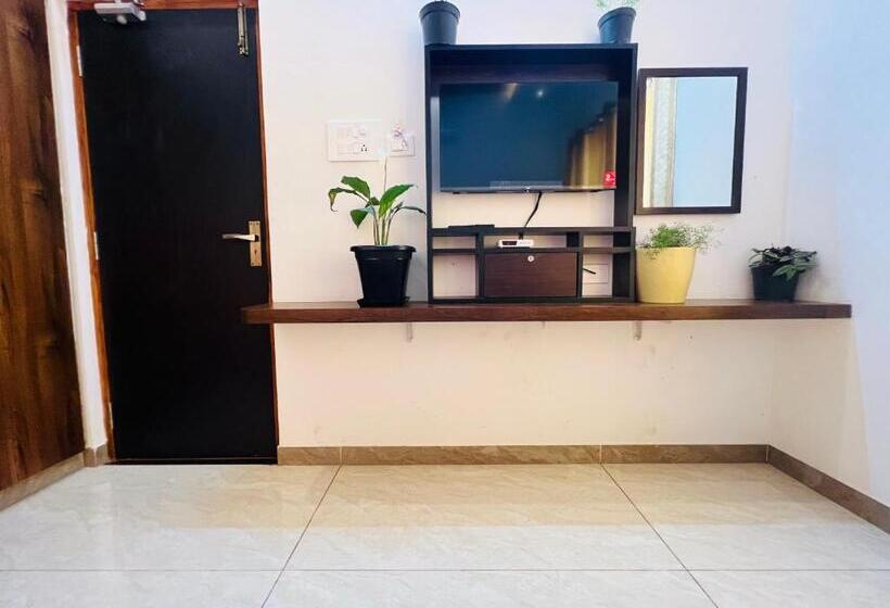 Pensão Raja Residency