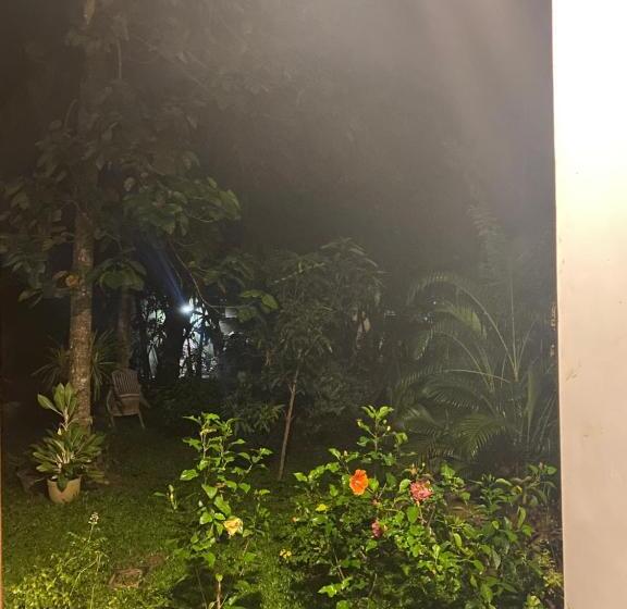 Pensione Talalla Ocean Beach Bungalow