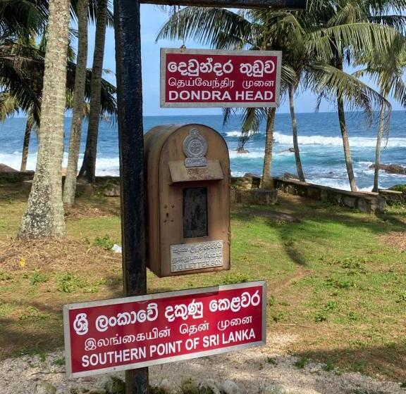 Pensione Talalla Ocean Beach Bungalow