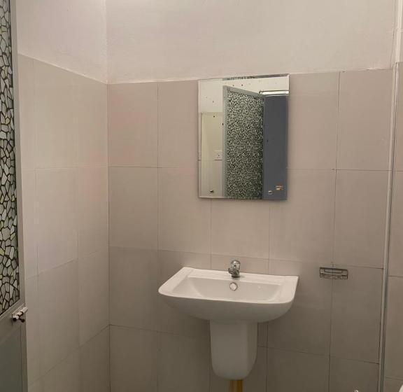 Pensione Talalla Ocean Beach Bungalow