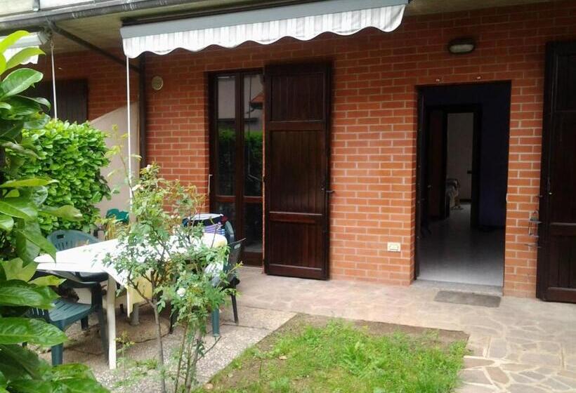 פנסיון Villetta Rossini Appartamento Da Condividere Con Me Luciano Servizio Ospiti Taxi Driver Navetta No W