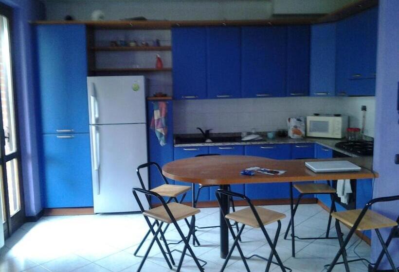 פנסיון Villetta Rossini Appartamento Da Condividere Con Me Luciano Servizio Ospiti Taxi Driver Navetta No W