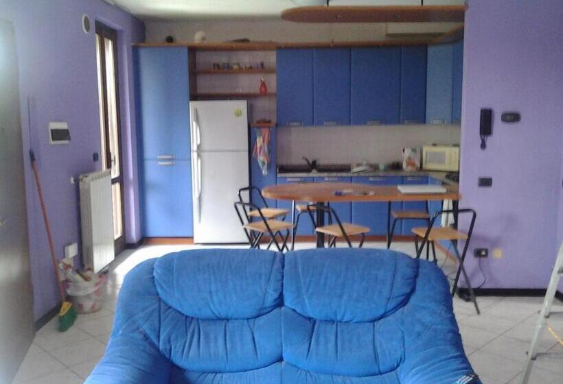 פנסיון Villetta Rossini Appartamento Da Condividere Con Me Luciano Servizio Ospiti Taxi Driver Navetta No W