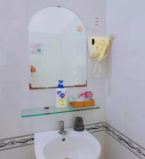 Red Hotel Côn đảo