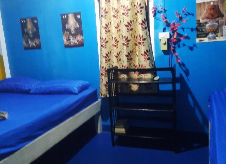 אתר נופש Two Rocks Bungalows