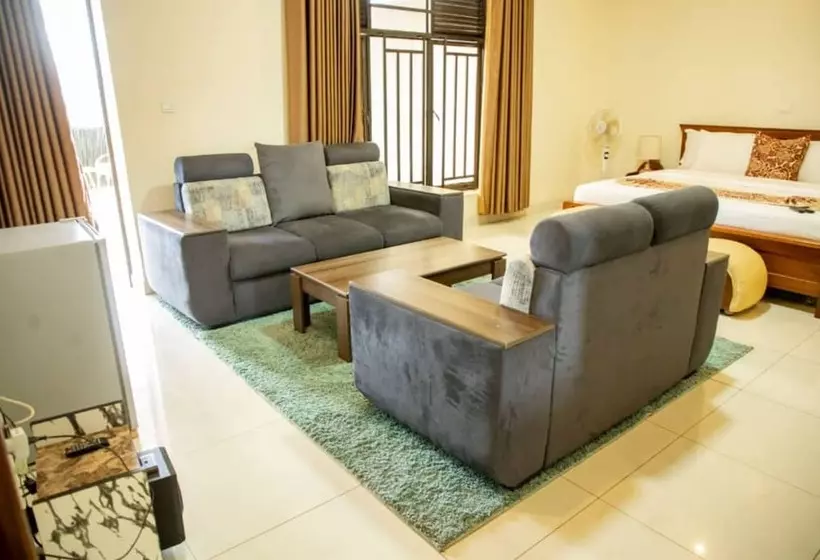 Amariah Villa