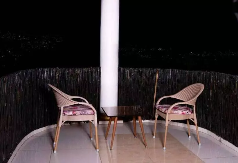Amariah Villa
