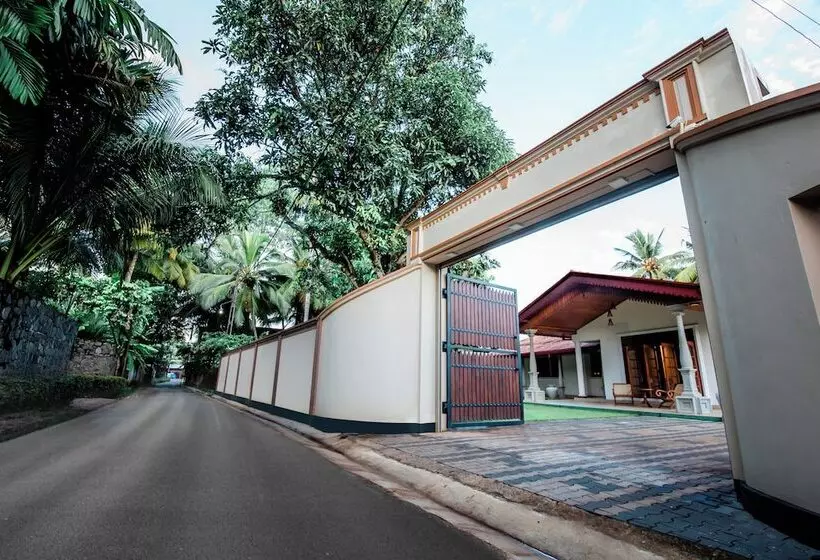 Aamiaismajoitus (B&B) Beru Villa