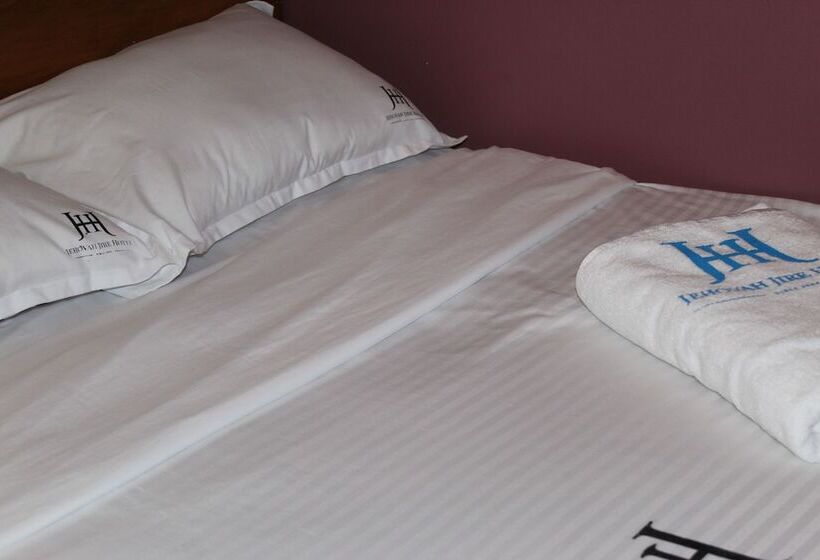 تختخواب و صبحانه The Jehovah Jireh