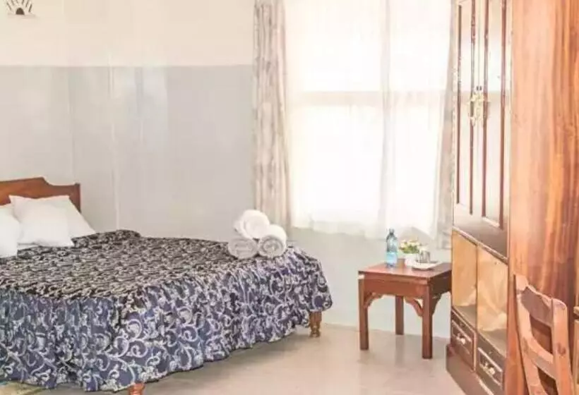 تختخواب و صبحانه The Jehovah Jireh