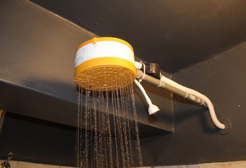 تختخواب و صبحانه The Jehovah Jireh