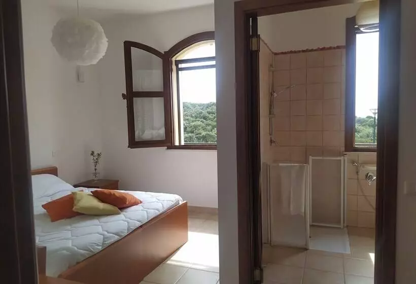 Room In B&b   Note Di Stelle Resort In Marrubiu Num01