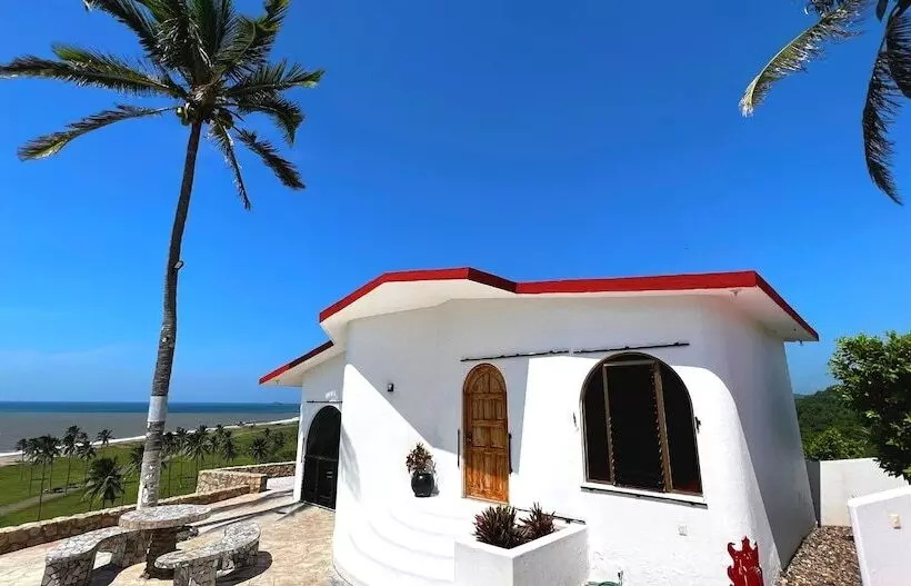 Aamiaismajoitus (B&B) Villa Siempre Domingo